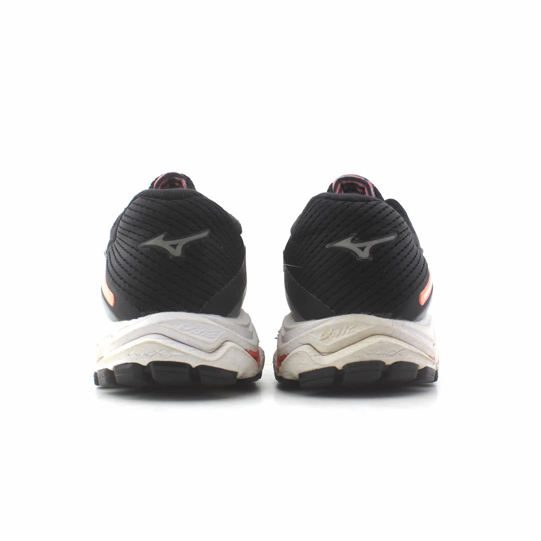 MIZUNO WAVE INSPIRE 15 Mizuno sport shoe styles
