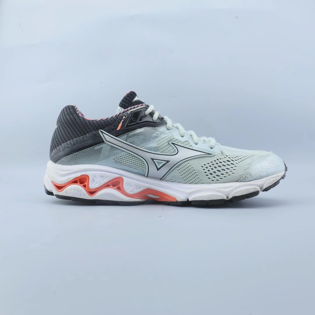 MIZUNO WAVE INSPIRE 15 Mizuno sport shoe styles