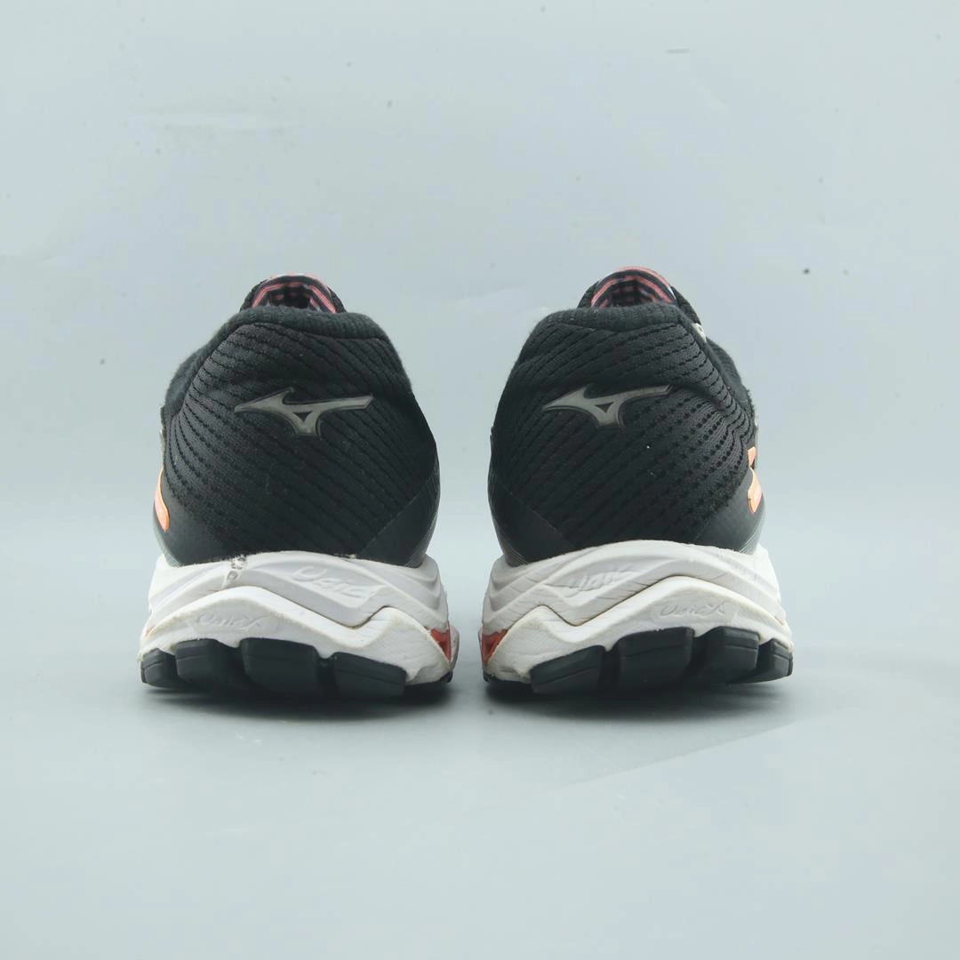 MIZUNO WAVE INSPIRE 15 Mizuno sport shoe styles