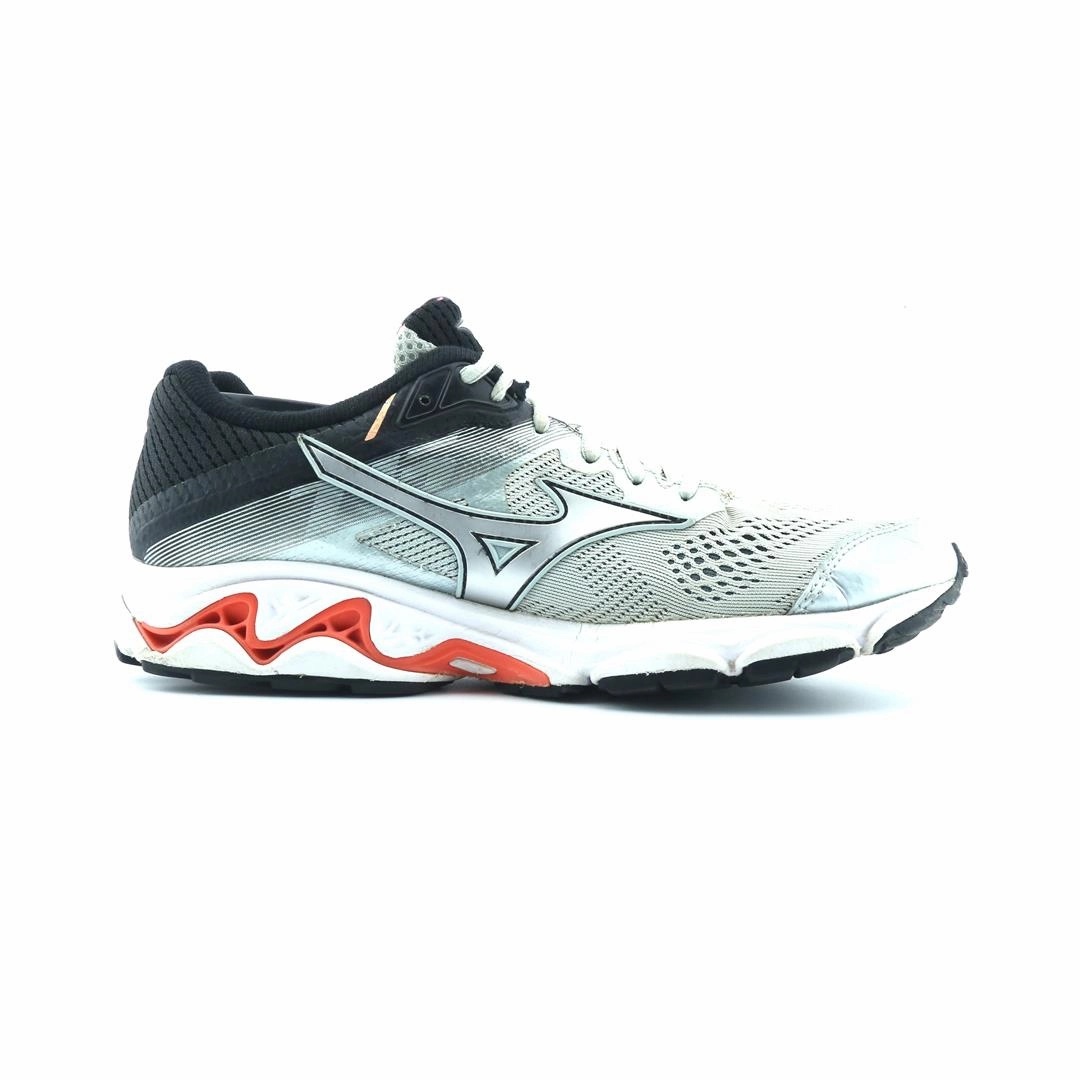 MIZUNO WAVE INSPIRE 15 Mizuno sport shoe styles