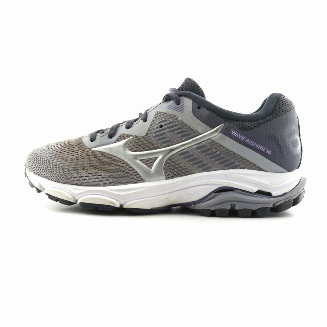 MIZUNO WAVE INSPIRE 16 Mizuno sporty athletic shoe styles