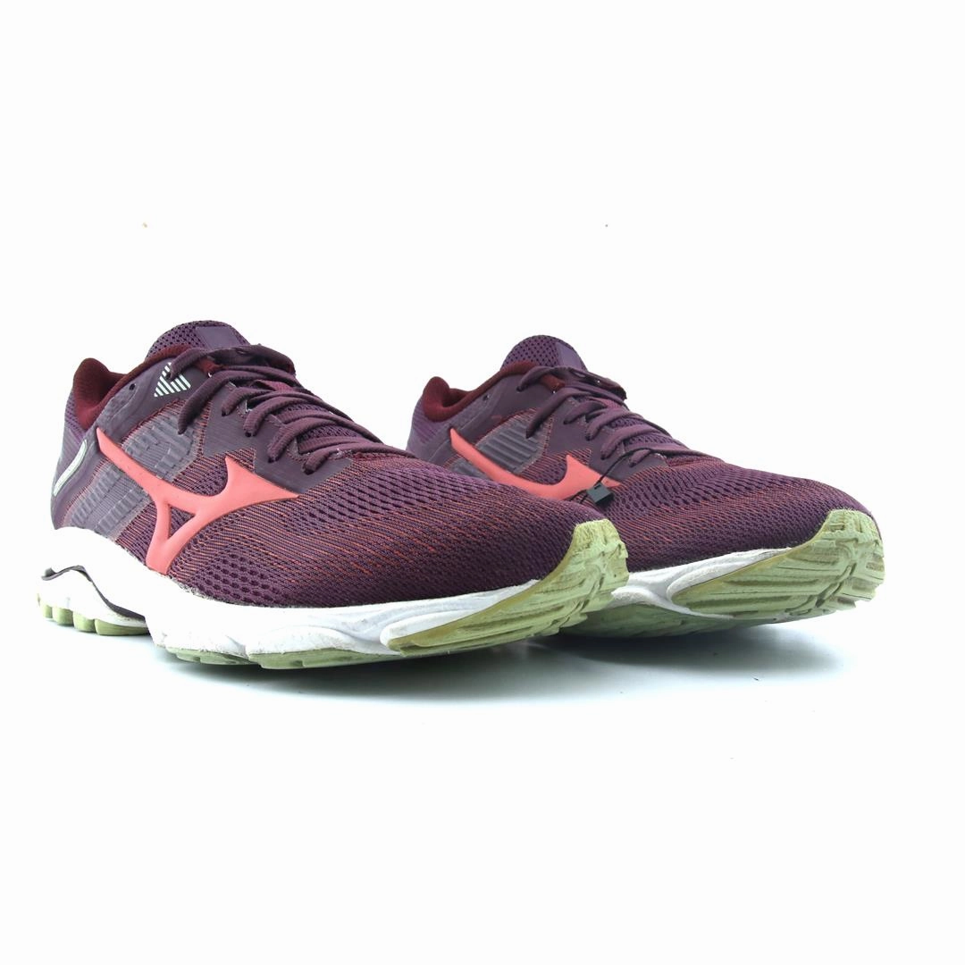 MIZUNO WAVE INSPIRE 16 Mizuno sport shoe styles
