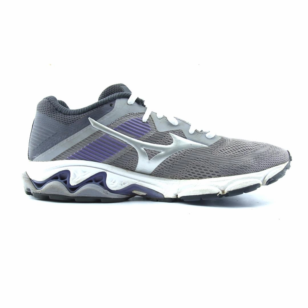 MIZUNO WAVE INSPIRE 16 Mizuno sport shoe styles