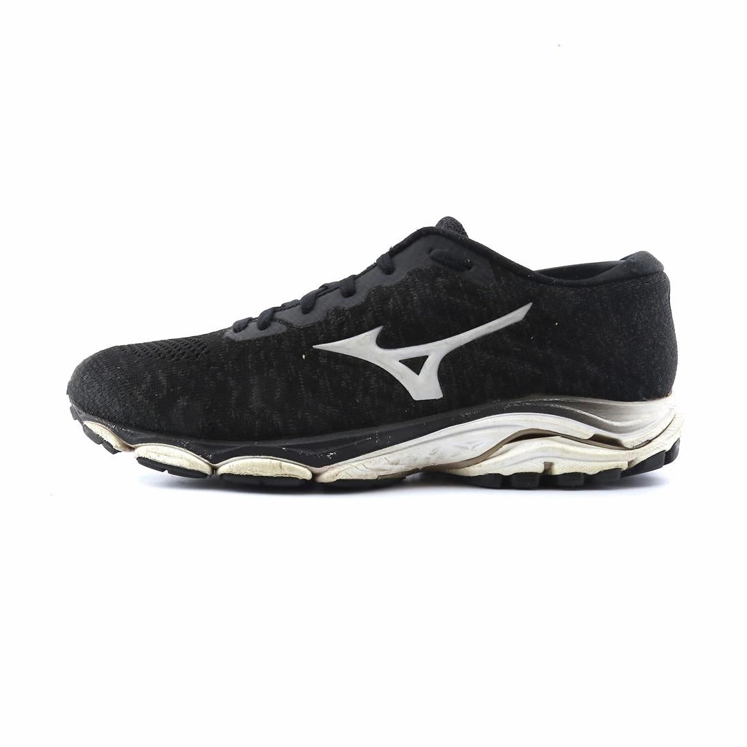 MIZUNO WAVE INSPIRE 16 WAVEKNIT Mizuno sporty athletic shoe styles