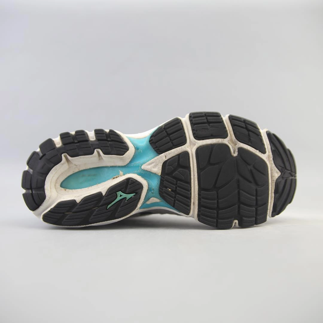 MIZUNO WAVE INSPIRE 16 WAVEKNIT Mizuno sport shoe styles