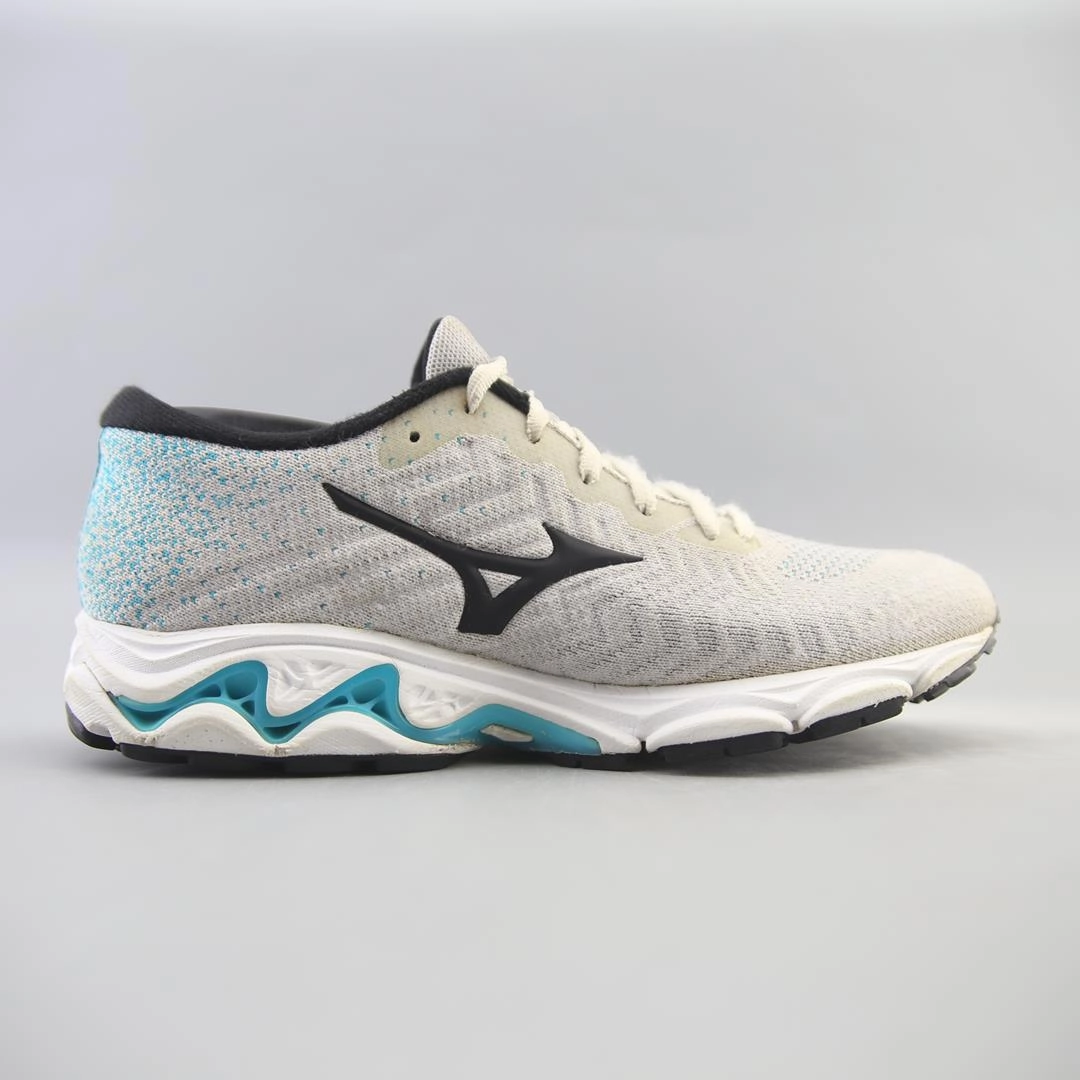 MIZUNO WAVE INSPIRE 16 WAVEKNIT Mizuno sport shoe styles
