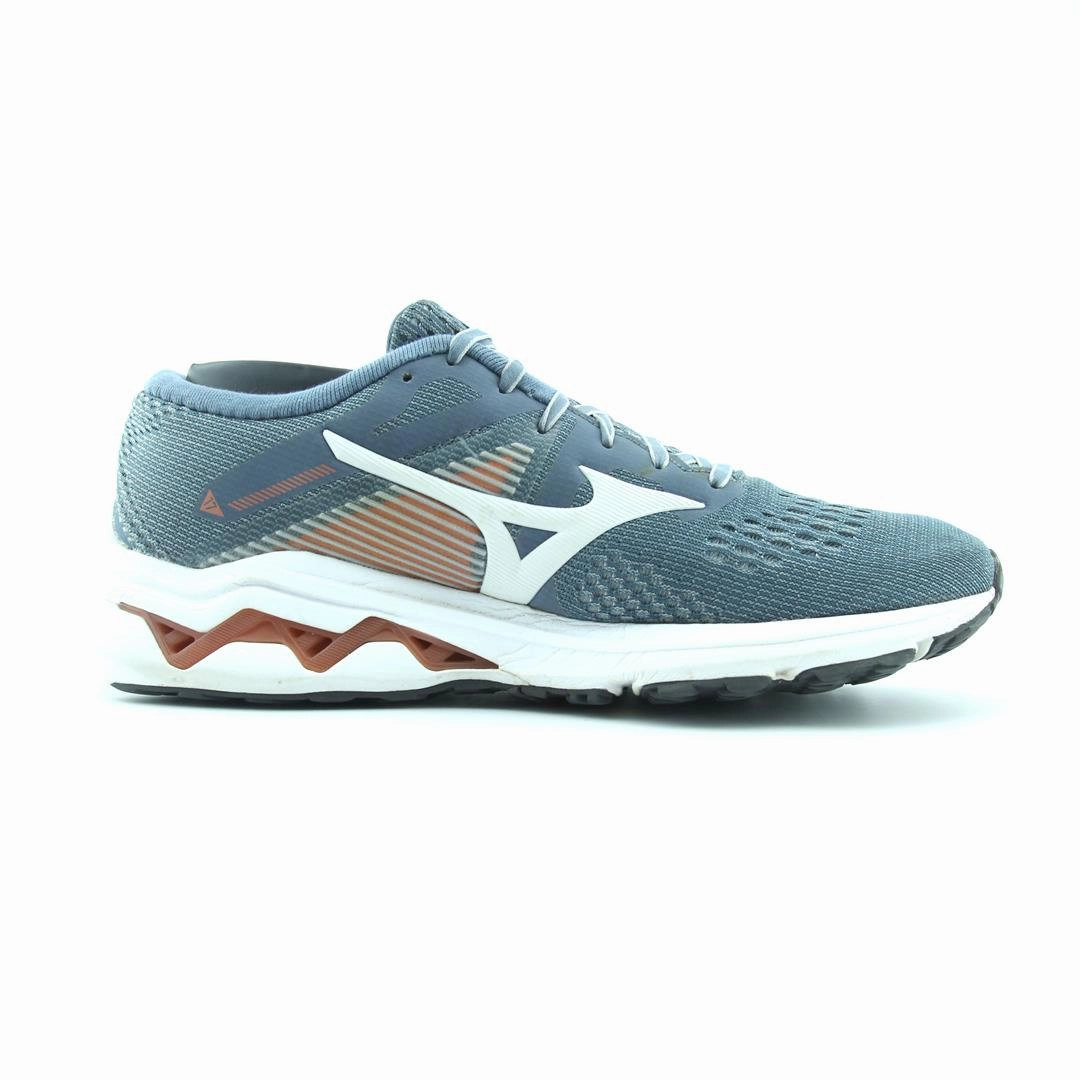 MIZUNO WAVE INSPIRE 17 Mizuno sport shoe styles