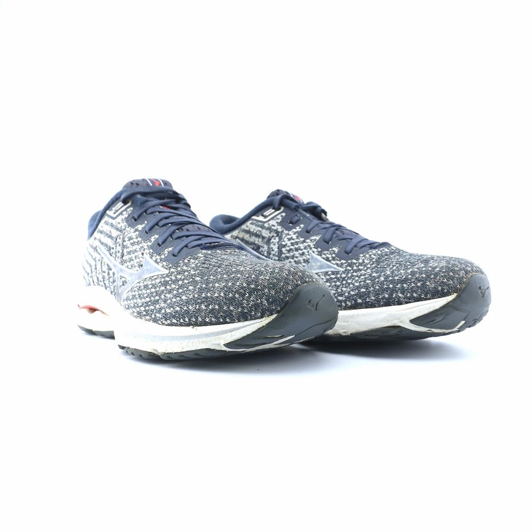 MIZUNO WAVE INSPIRE 17 Mizuno sport shoe styles