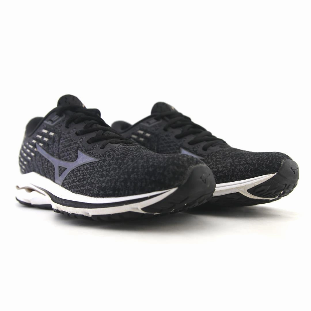MIZUNO WAVE INSPIRE 17 Mizuno sport shoe styles