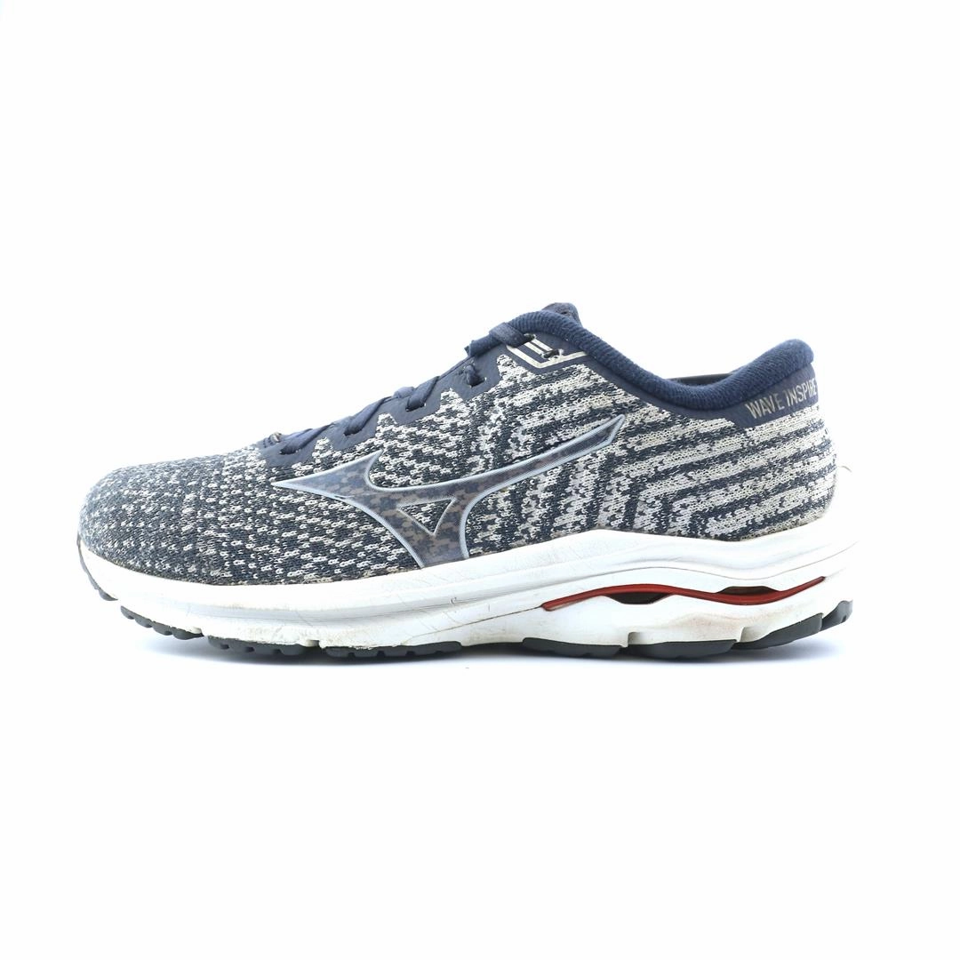 MIZUNO WAVE INSPIRE 17 Mizuno sporty athletic shoe styles