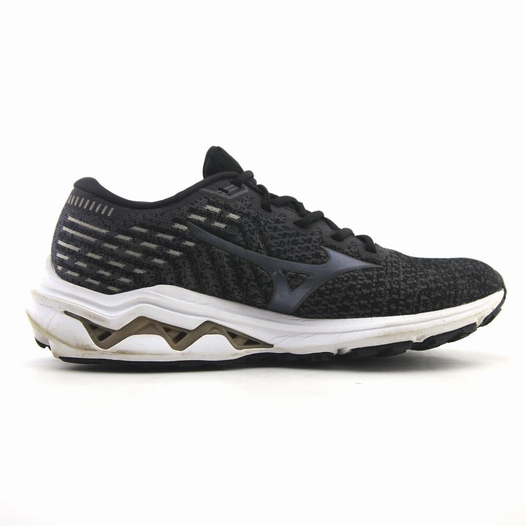 MIZUNO WAVE INSPIRE 17 Mizuno sport shoe styles