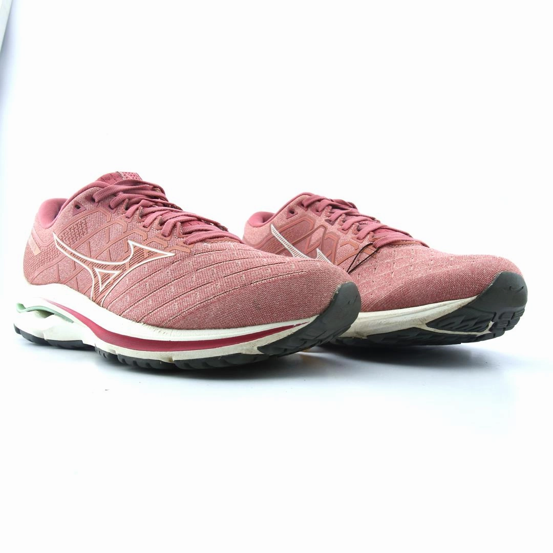 MIZUNO WAVE INSPIRE 18 Mizuno sport shoe styles