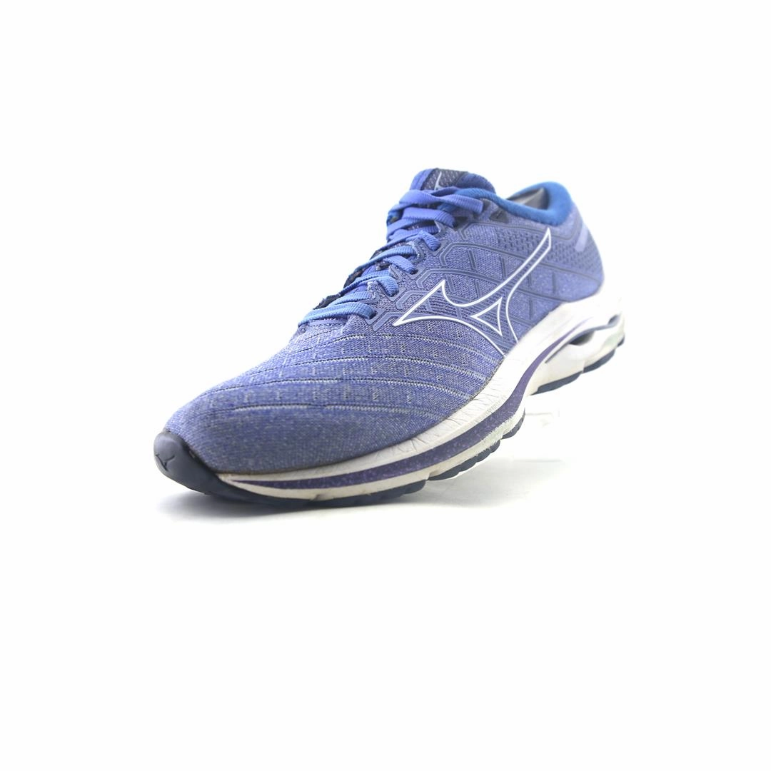 MIZUNO WAVE INSPIRE 18 Mizuno sport shoe styles