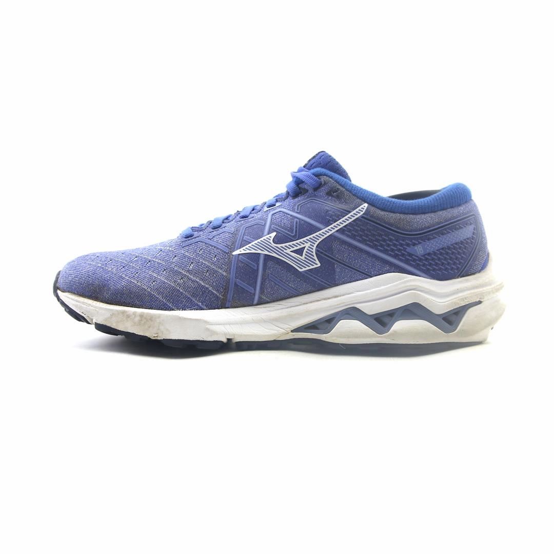 MIZUNO WAVE INSPIRE 18 Mizuno sport shoe styles