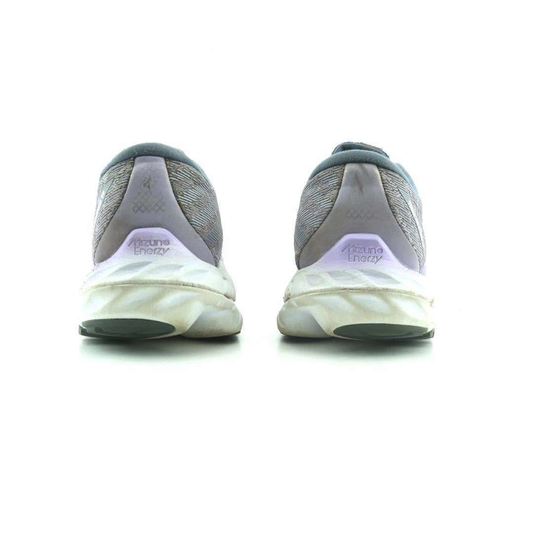 MIZUNO WAVE INSPIRE 19 Mizuno sport shoe styles