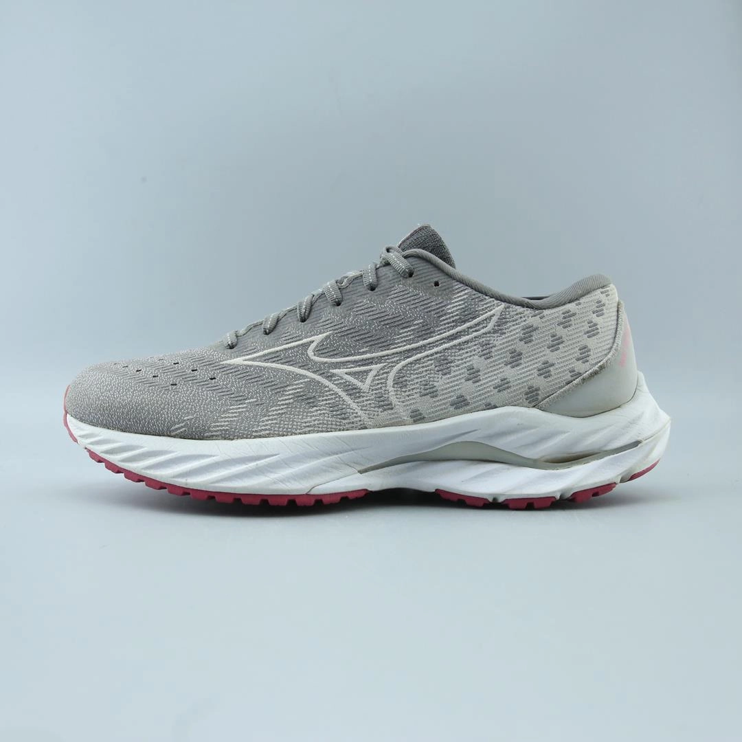 MIZUNO WAVE INSPIRE 19 Mizuno sporty athletic shoe styles