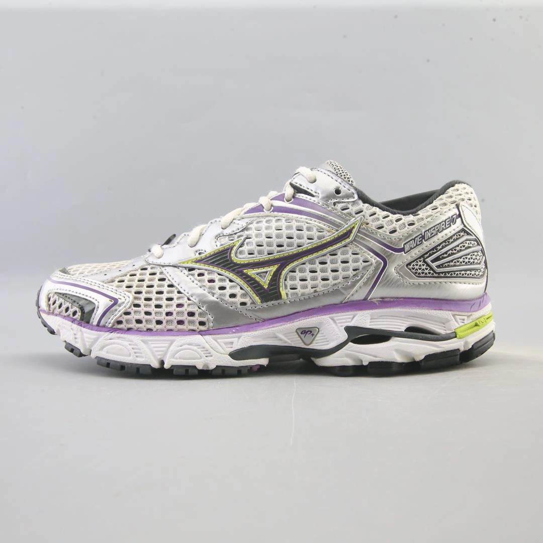 MIZUNO WAVE INSPIRE 7 Mizuno sporty athletic shoe styles