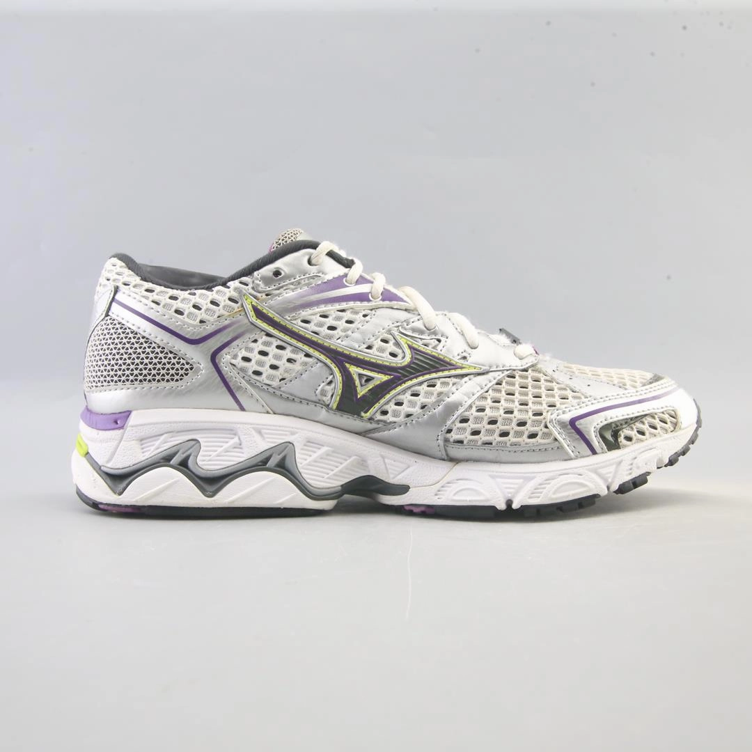 MIZUNO WAVE INSPIRE 7 Mizuno sport shoe styles
