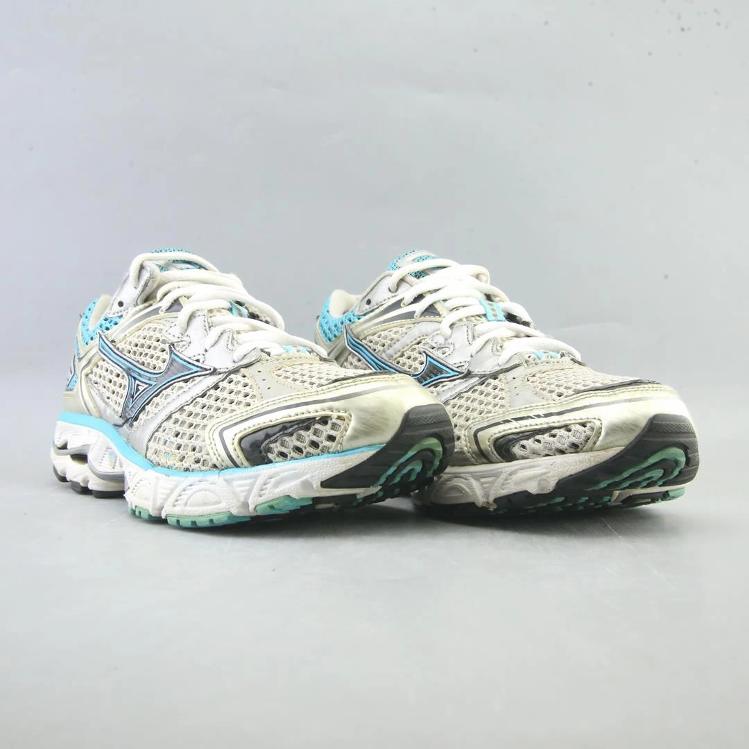 MIZUNO WAVE INSPIRE 7 Mizuno sport shoe styles