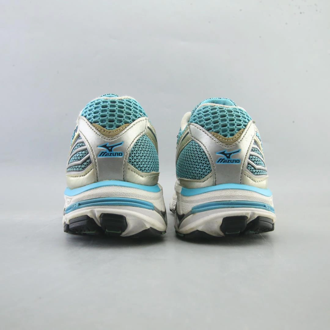 MIZUNO WAVE INSPIRE 7 Mizuno sport shoe styles