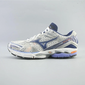 MIZUNO WAVE INSPIRE 8 Mizuno sporty athletic shoe styles