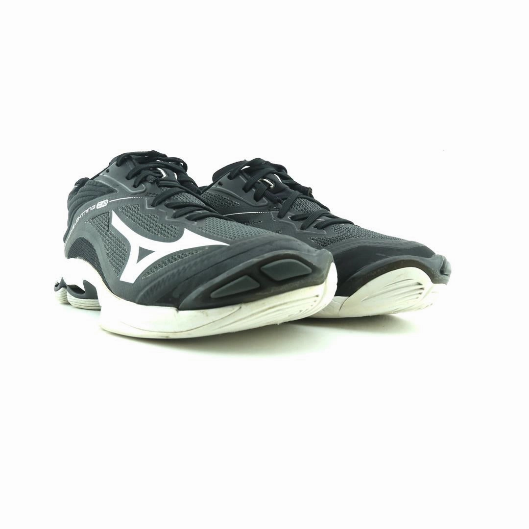 MIZUNO WAVE LIGHTNING Z6 Mizuno sport shoe styles