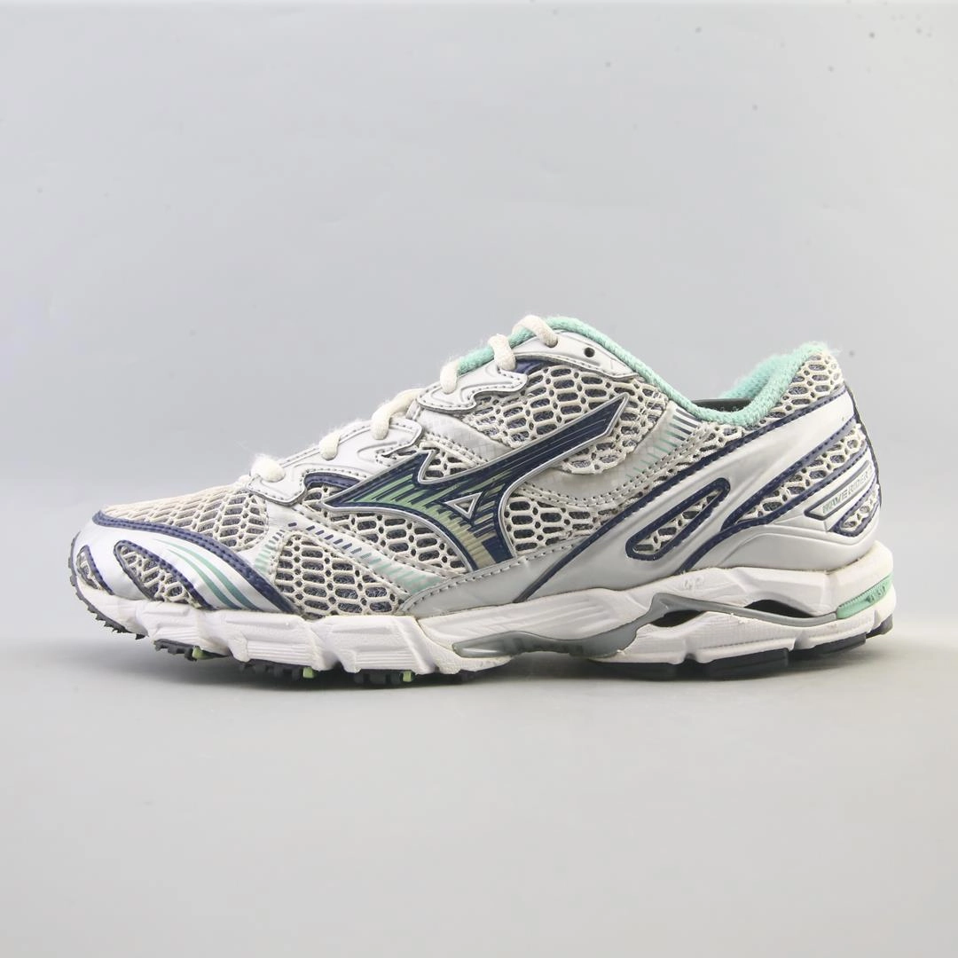 MIZUNO WAVE RIDER 12 Mizuno sporty athletic shoe styles
