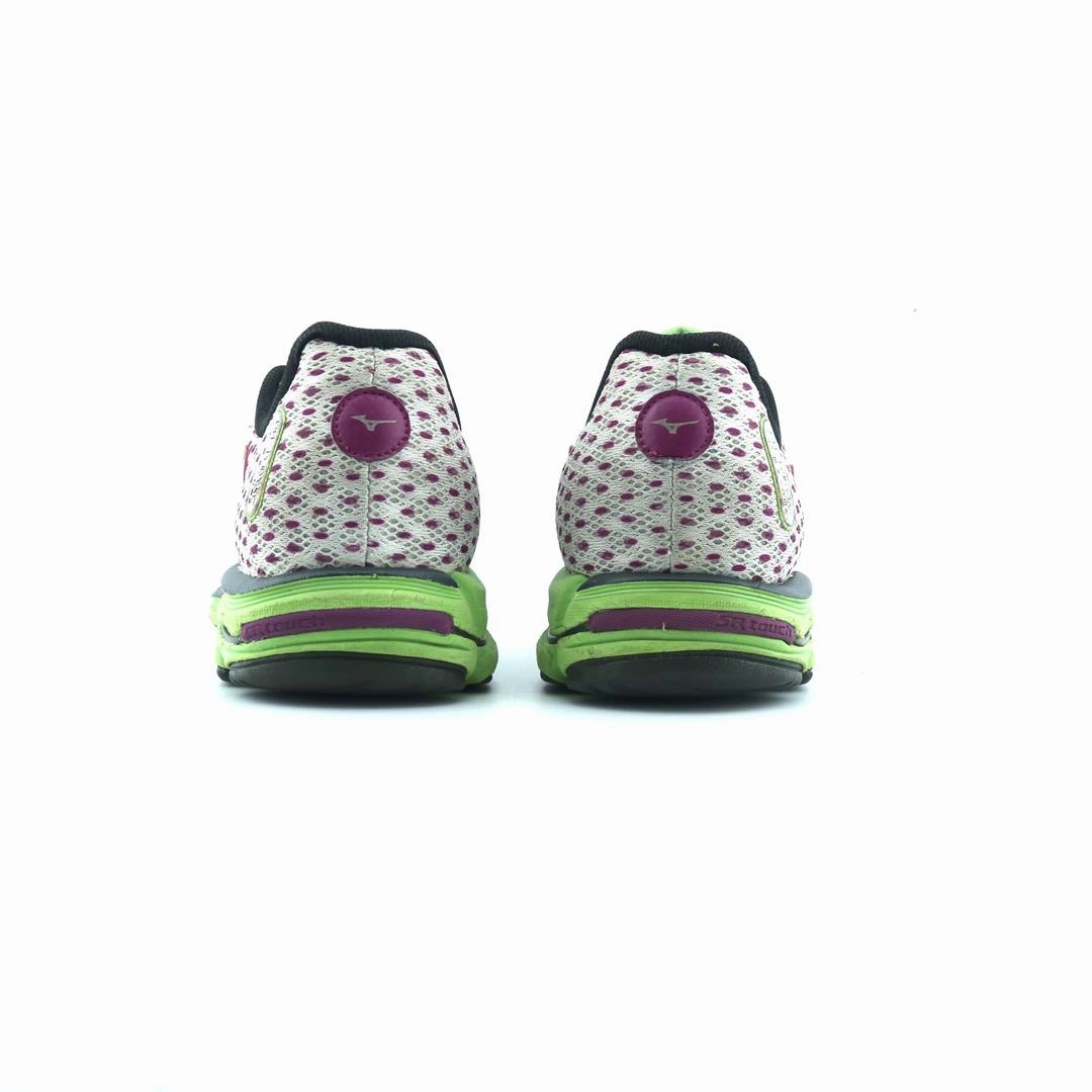 MIZUNO WAVE RIDER 18 Mizuno sport shoe styles