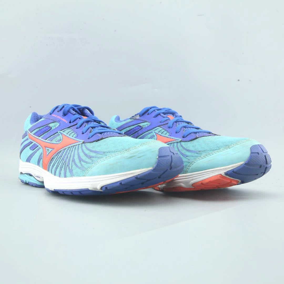 MIZUNO WAVE SAYONARA 4 Mizuno sport shoe styles