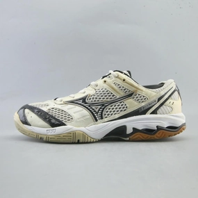 MIZUNO WAVE SPIKE 11 Mizuno sporty athletic shoe styles
