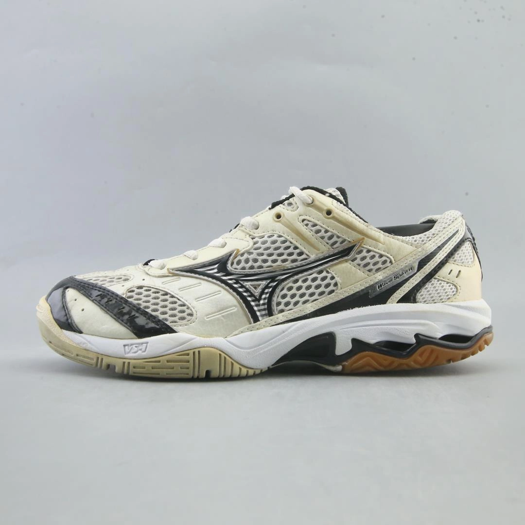 MIZUNO WAVE SPIKE 11 Mizuno sporty athletic shoe styles