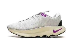 Motiva WMNS "Photon Dust Hyper Violet Coconut Milk" Nike Women's sneakers