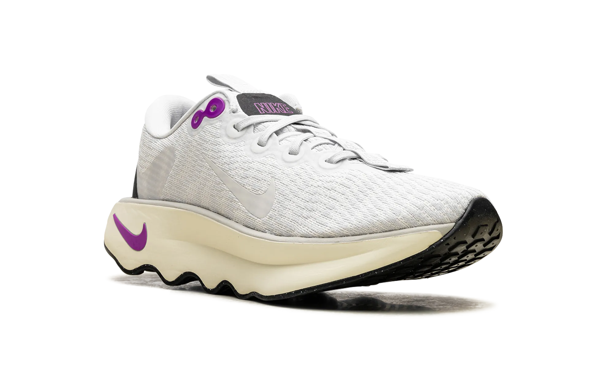 Motiva WMNS "Photon Dust Hyper Violet Coconut Milk" nike womens breathable trainers