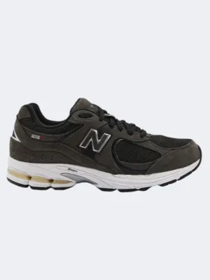 New Balance 2002R Unisex Lifestyle Shoes Raven/White Mens shoes for everyday urban style