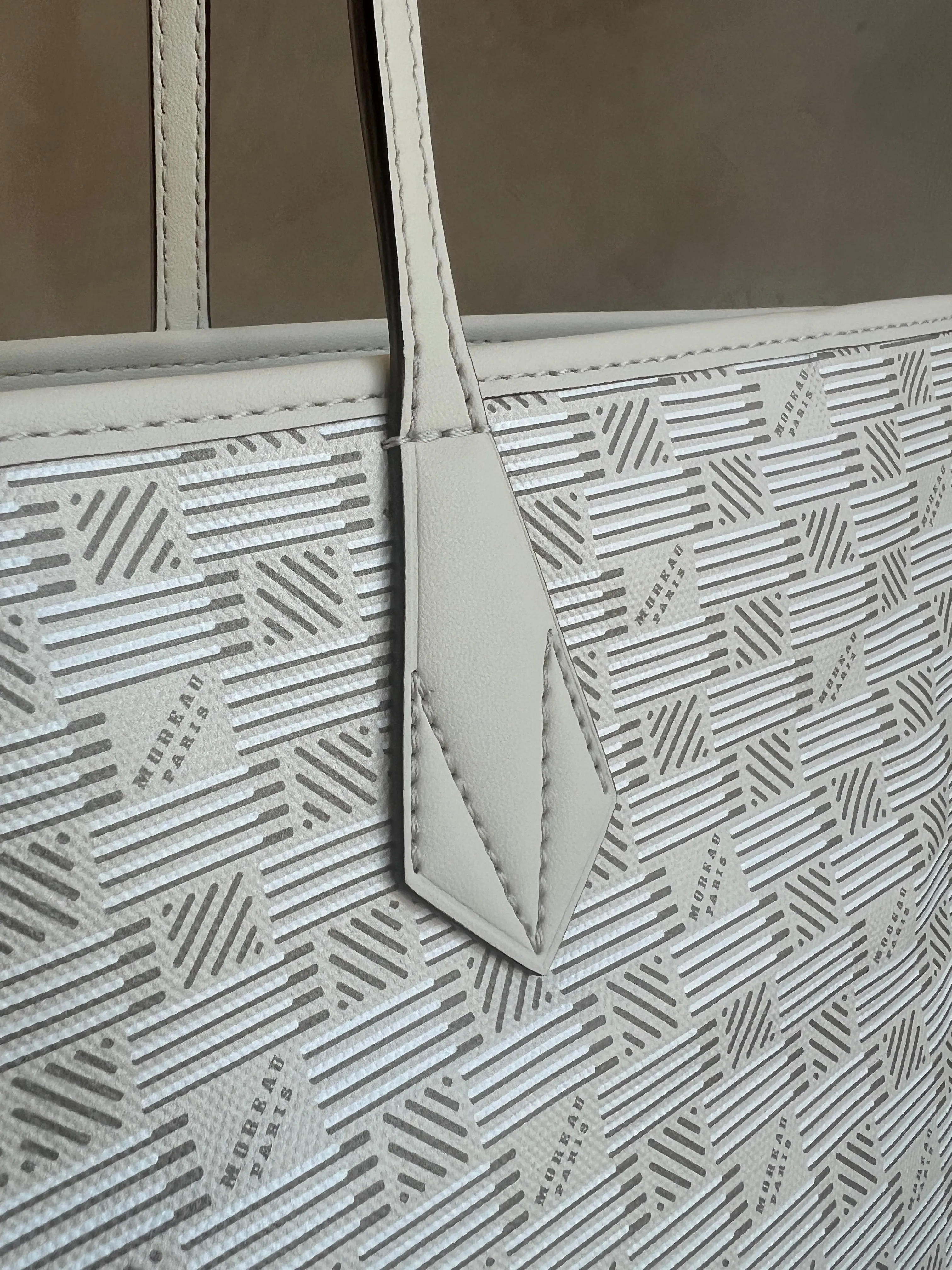NEW Saint Tropez Open Tote GM, Champagne Moreau Bags