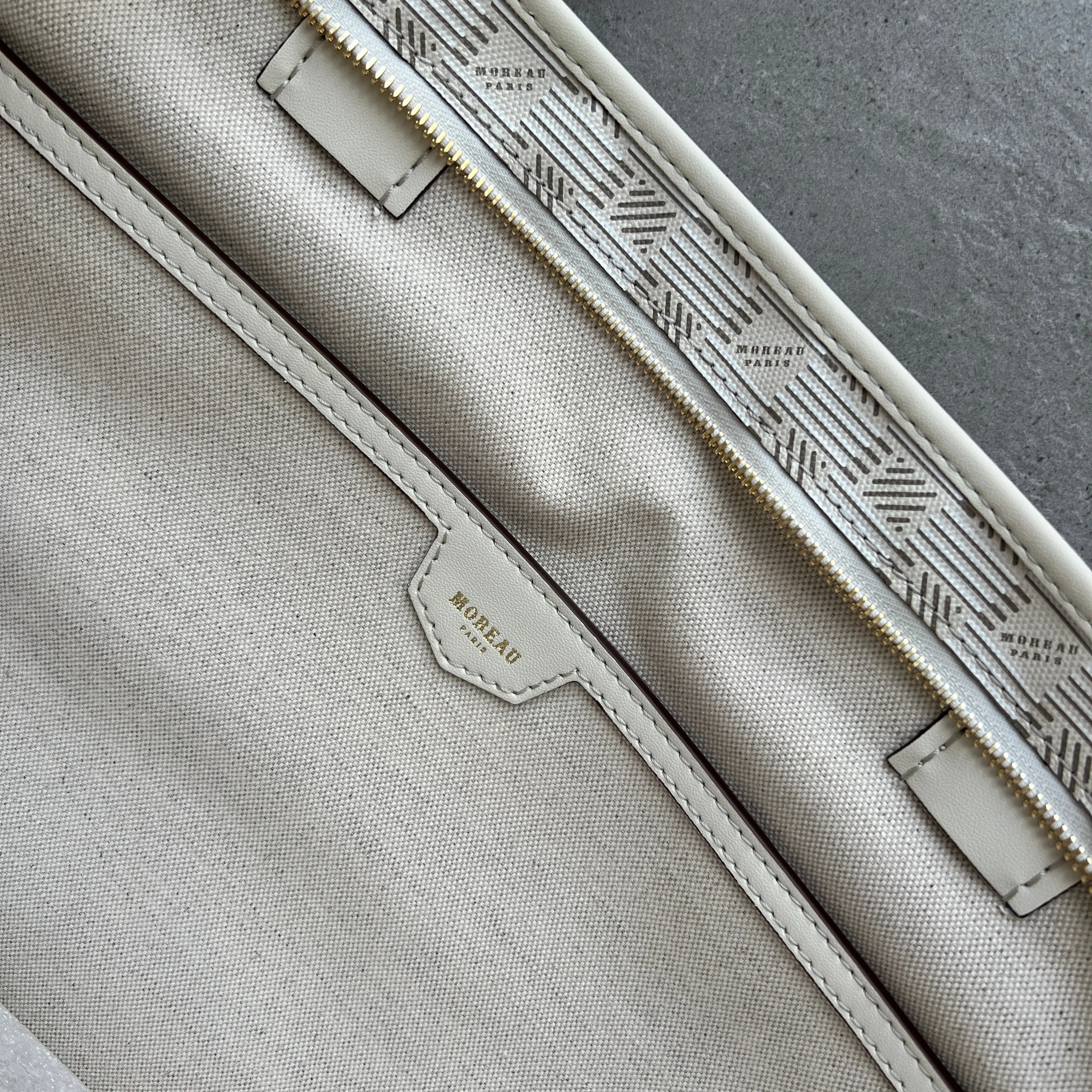 new Saint Tropez Zip Tote GM, Champagne Moreau Bags