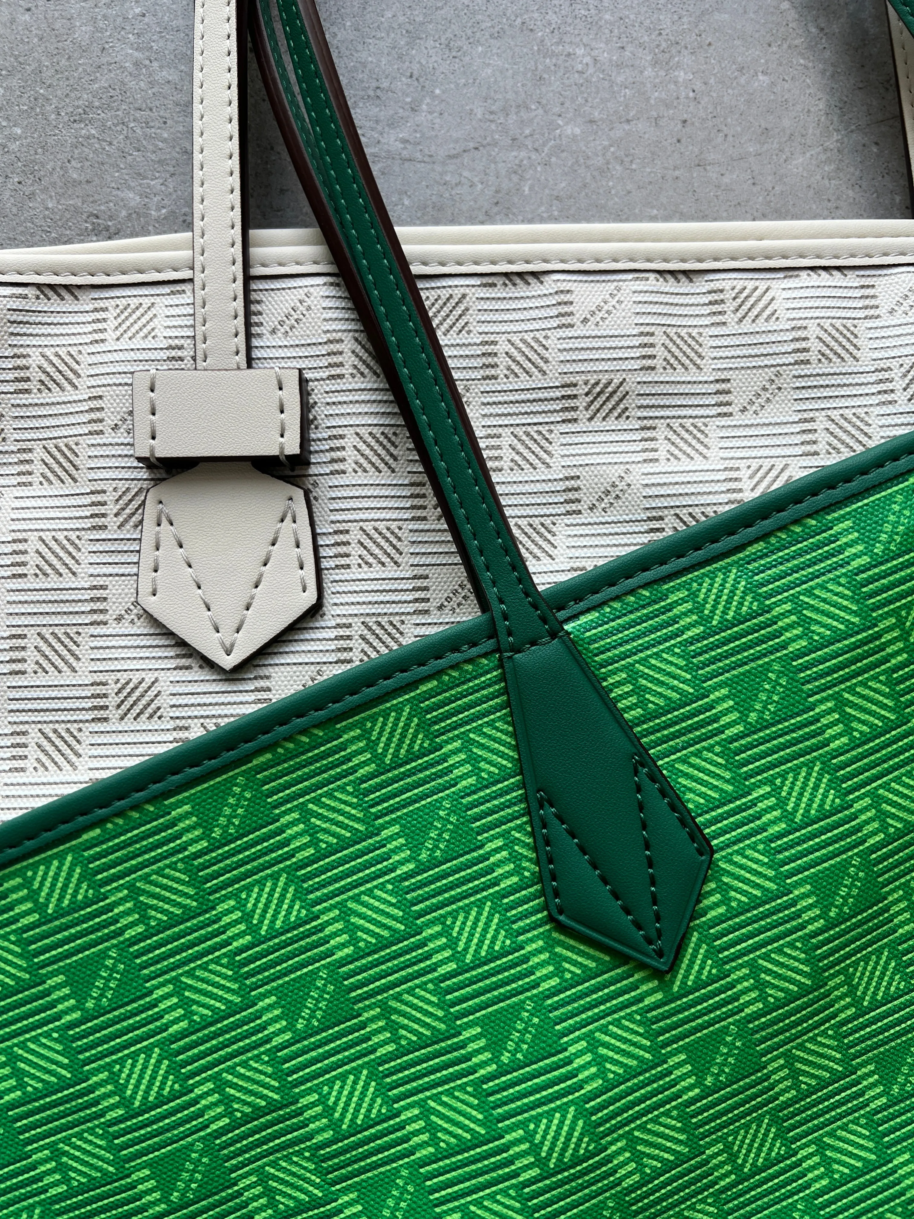 new Saint Tropez Zip Tote GM, Champagne Moreau Bags
