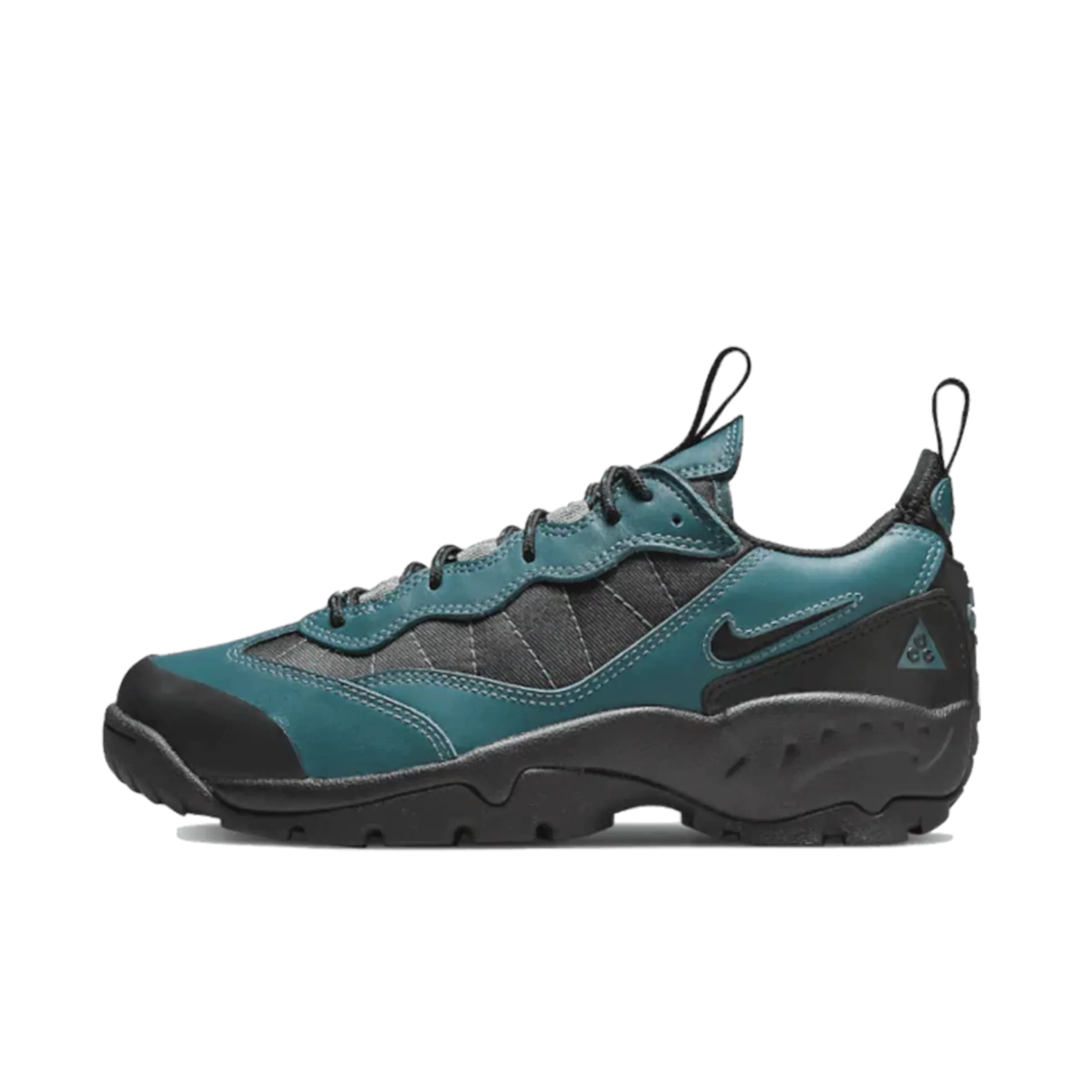 Nike ACG Air Mada Low Ash Green Nike sneakers in limited color packs