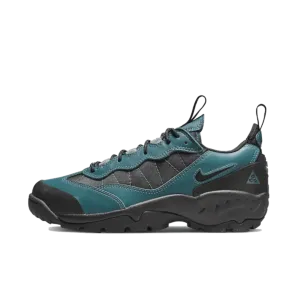 Nike ACG Air Mada Low Ash Green Nike sneakers in limited color packs