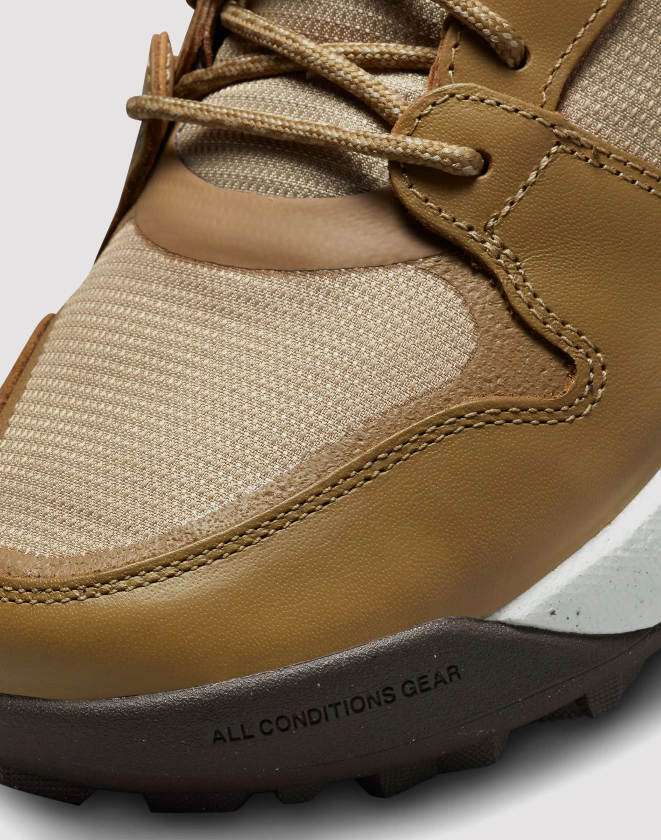 Nike ACG Lowcate Speed Sneakers