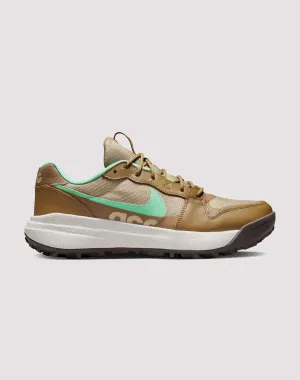 Nike ACG Lowcate Nike lightweight shoes for daily running