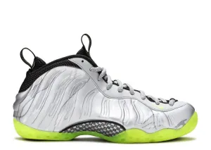 Nike Air Foamposite One Silver Volt Camo (WORN) Nike shoes with all-day comfort support