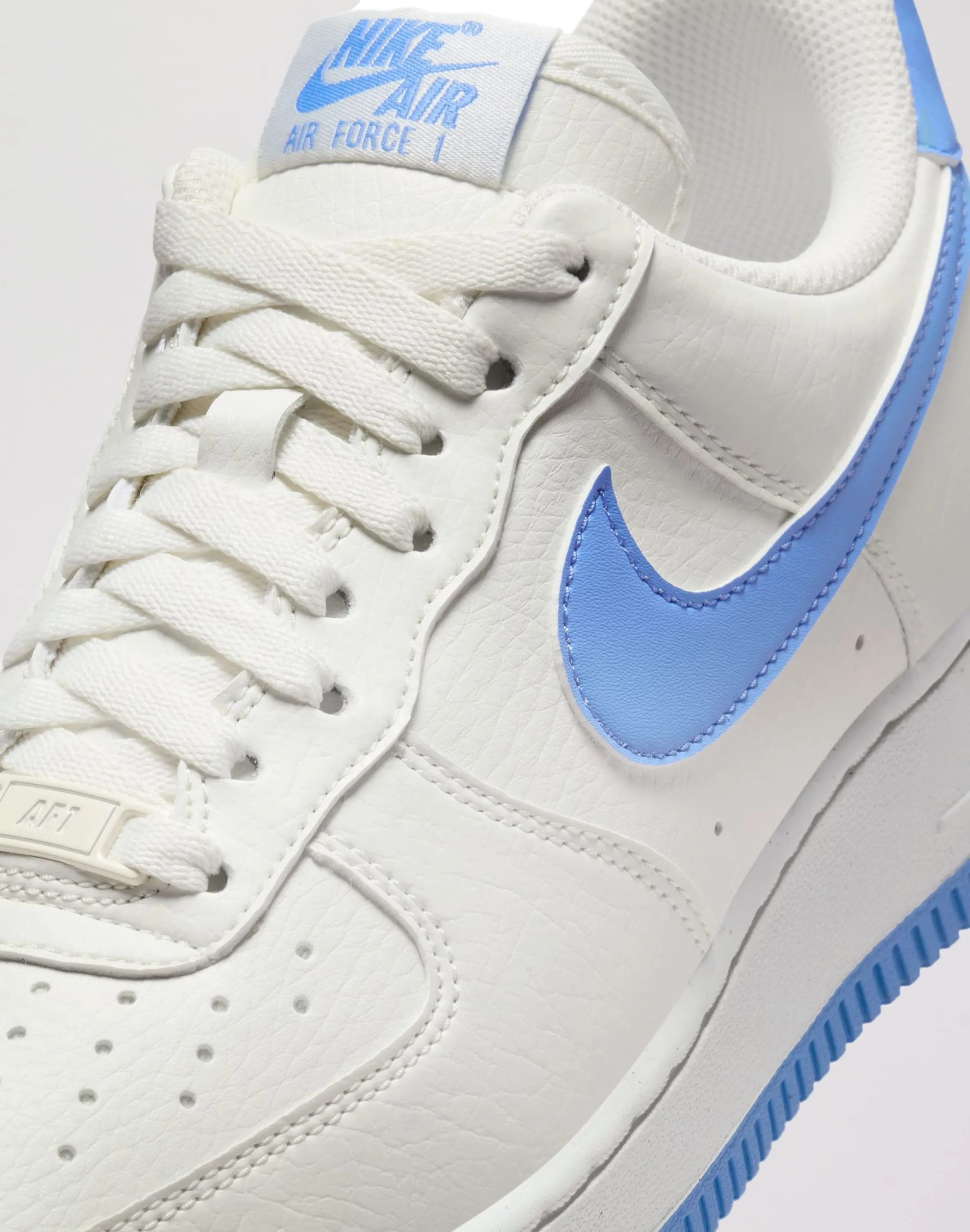 Nike Air Force 1 '07 Next Nature "Sail/Royal Pulse" Air Max Comfort