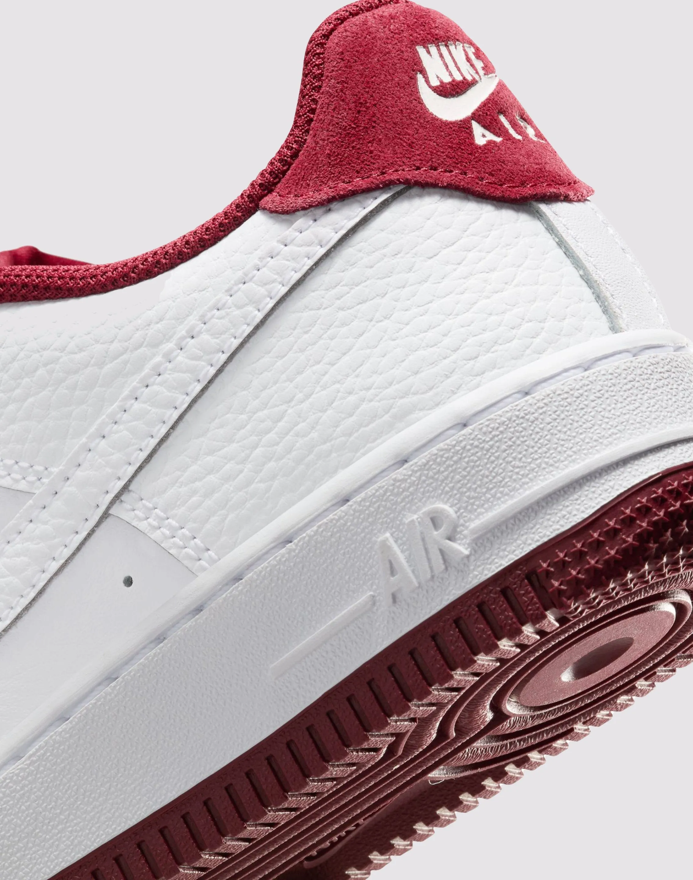Nike Air Force 1 Grade School Boys'&nbsp;"White/Team Red" Air Max Comfort