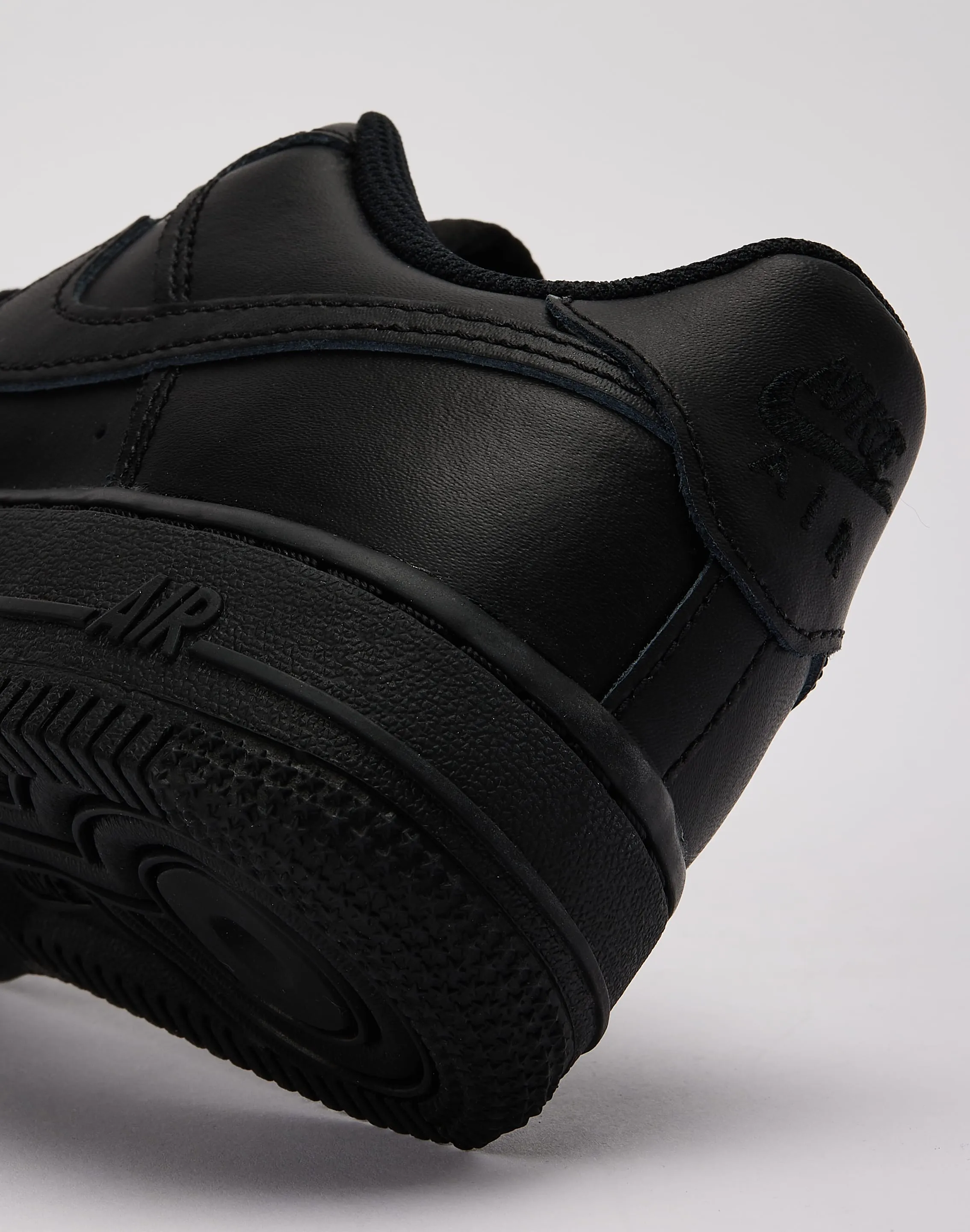 Nike Air Force 1 LE Grade-School Air Max Comfort