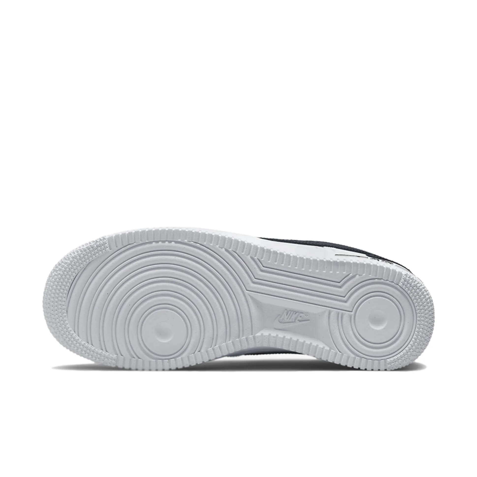 Nike Air Force 1 Low Cut Out Swoosh White Black (GS) Nike High-Traction Sports Shoes