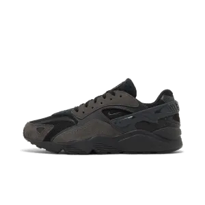 Nike Air Huarache Runner Medium Ash Anthracite Nike sporty look with timeless feel