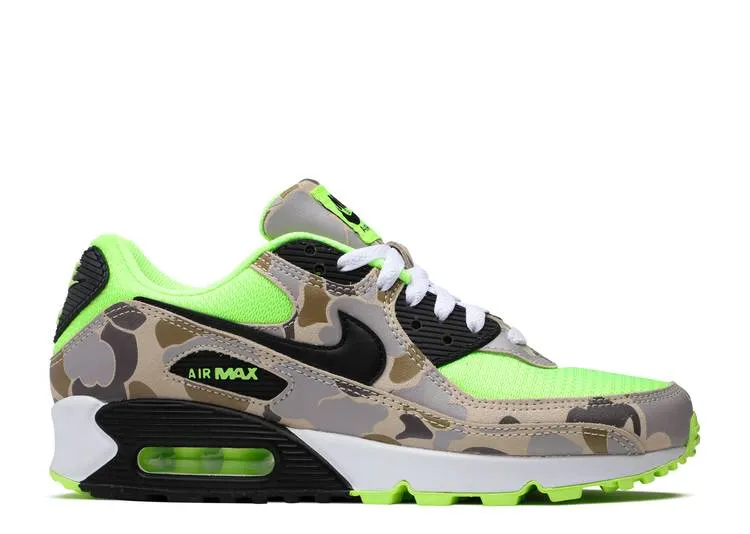 Nike Air Max 90 Green Camo Nike athletic shoes with flyknit design