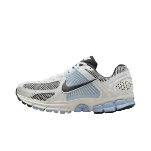 Nike Air Zoom Vomero 5 Light Armory Blue (Women's) Nike sporty look with timeless feel