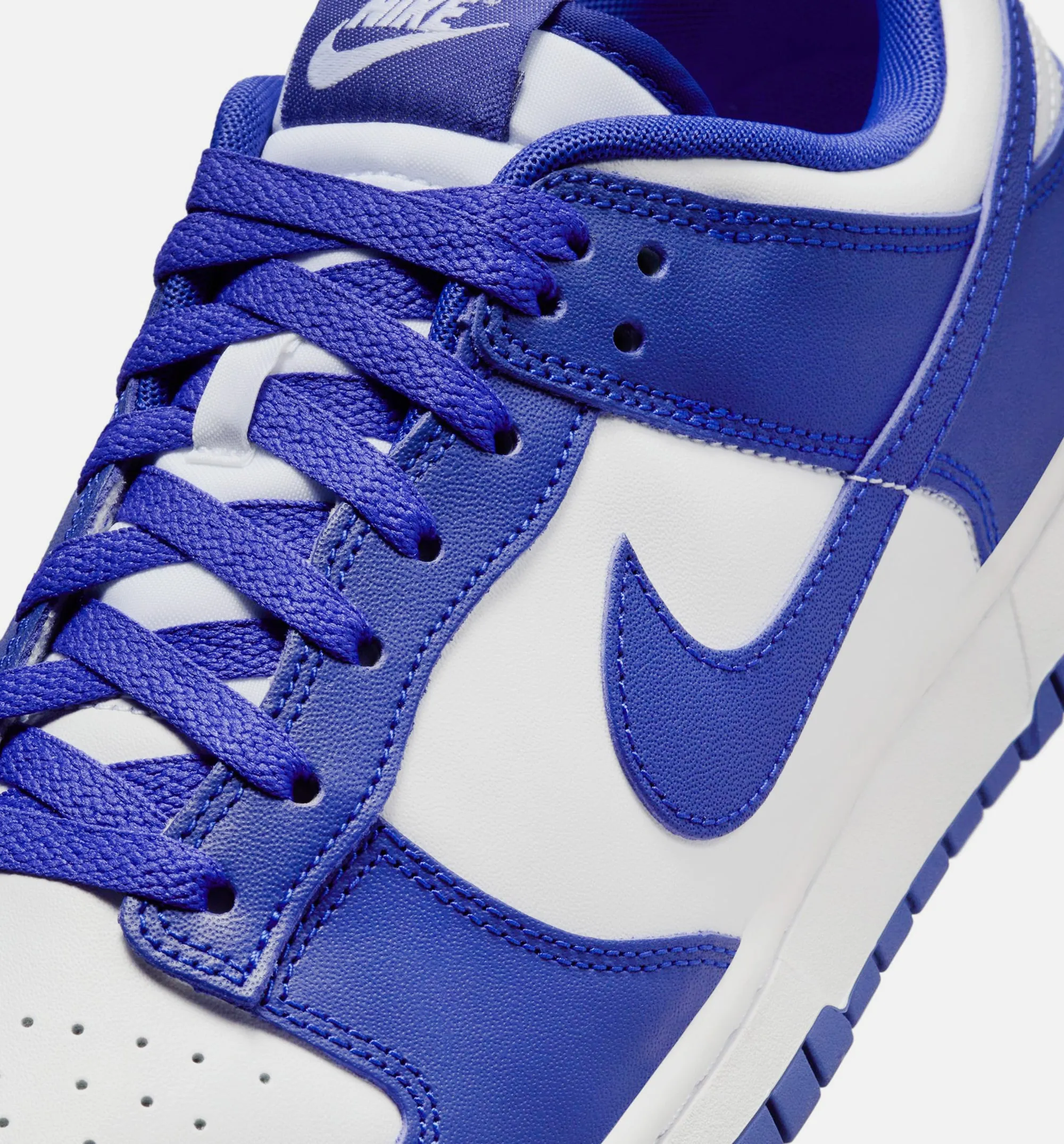 Nike Clothing Dunk Low Retro Mens Lifestyle Shoe - White/Concord/University Red